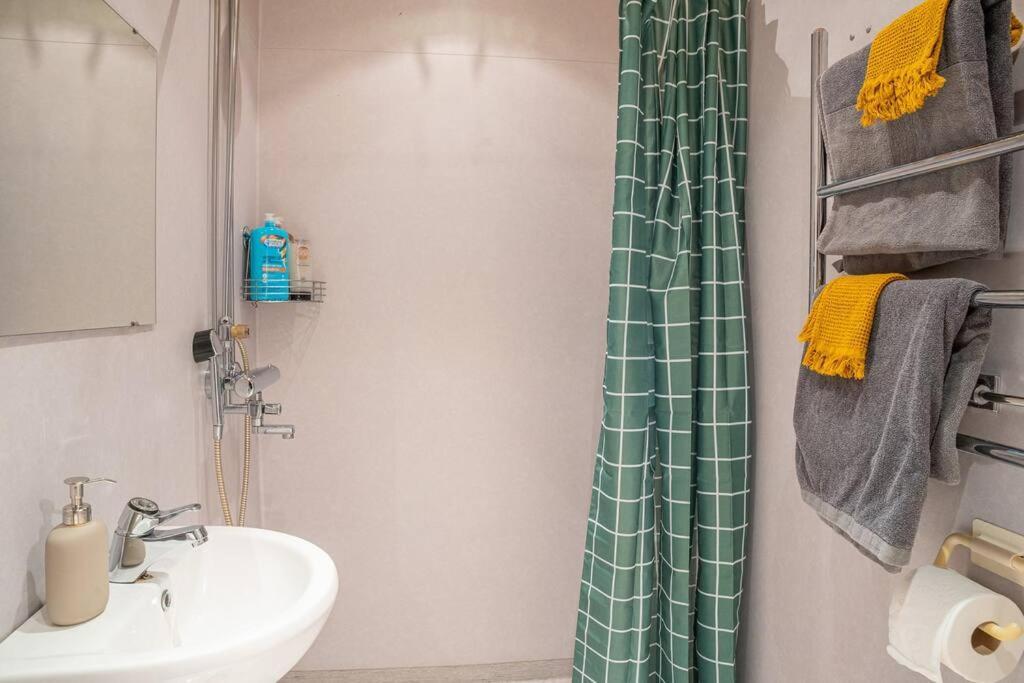 Arctic Downtown Dream: Cozy City Studio Rovaniemi Buitenkant foto
